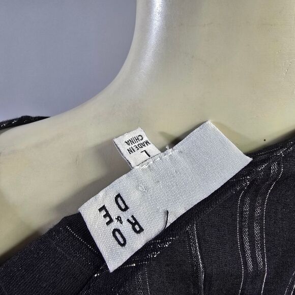 Ro & De Large Black Long Sleeve Dress with Subtle Stripes R7 - Picture 4 of 4